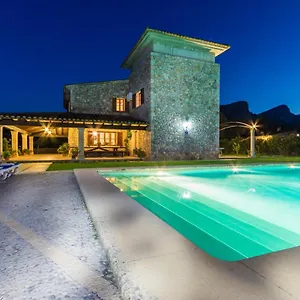 https://villa-la-rafal-with-pool.balearic-islands.net