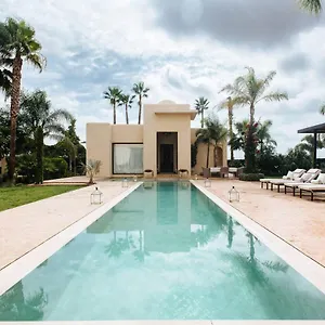 Country Chic Villa